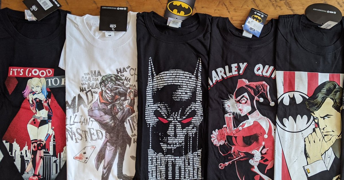 28 hrs since Batman Returns was released! So we have 28 tees with 28% off for 28 hrs! 😄 iwgcustoms.com #Batman #HarleyQuinn #thejoker #tshirtshop #batmanfangift #DCComics