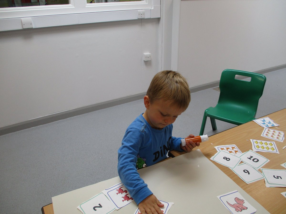 SSSJ_RISE's tweet photo. Learning to count and recognise number to ten using dinosaurs. Children in #KeyWorkerGroupA have been hard at work this morning. https://t.co/Eko46krOpD