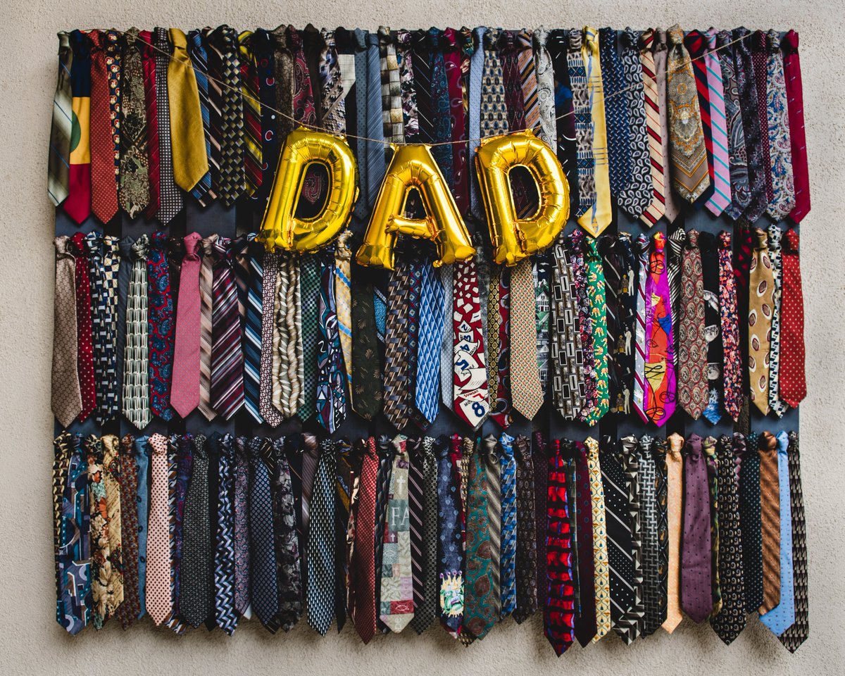 telephonecard's tweet photo. Your dad surely has enough ties and mugs in his collection... Why don't you try a new Father's Day gift this year? Celebrate your dad with a call, because hearing your voice is something money can't buy. https://t.co/7EX20rfqNV