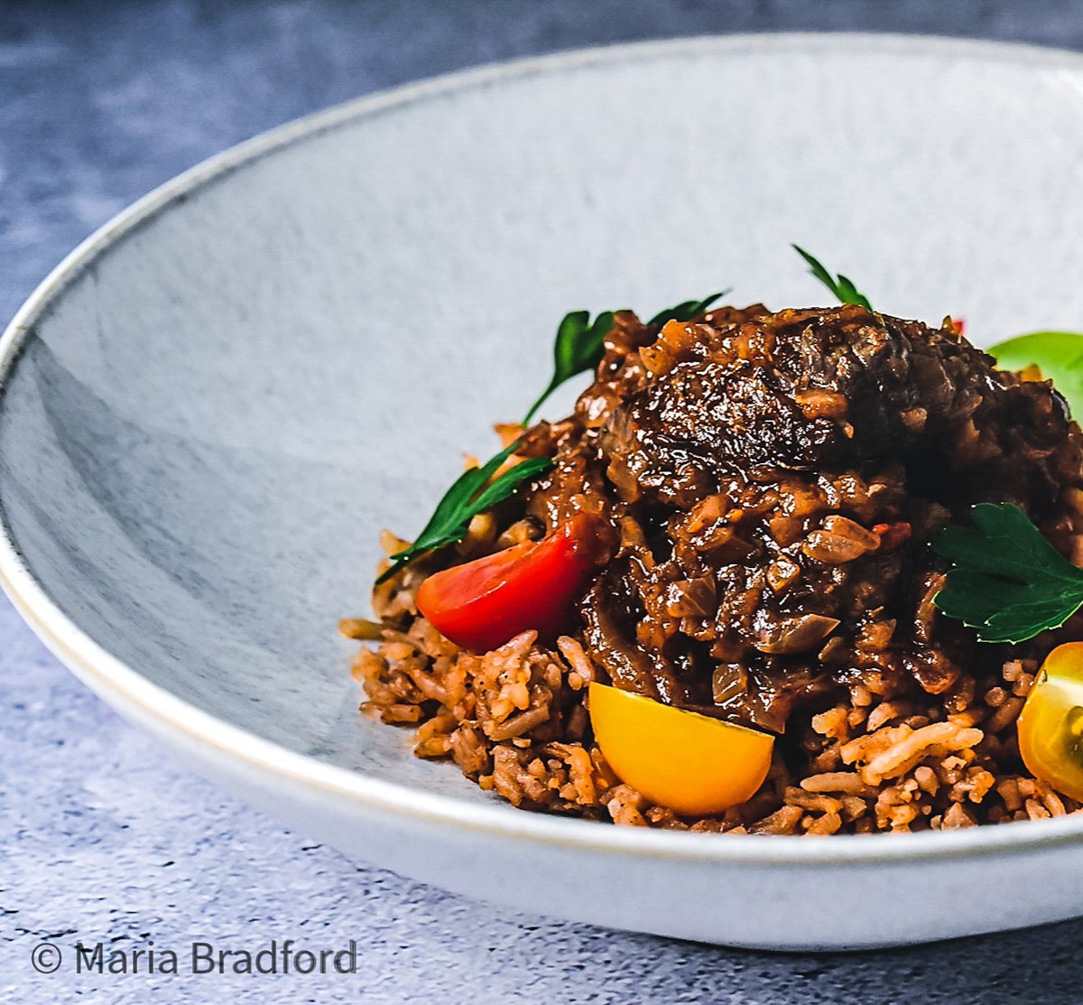 ShwenShwenbyM's tweet photo. Sierra Leonean style Jollof Rice and Beef Stew. #notlookingtostartawar but if wars can be started by lies, they can be stopped by truth, and the truth is Sierra Leoneans do make really good Jollof. #justsaying #donthatetheplayerhatethegame #mariabradfordkitchen https://t.co/zQSFZQuncn