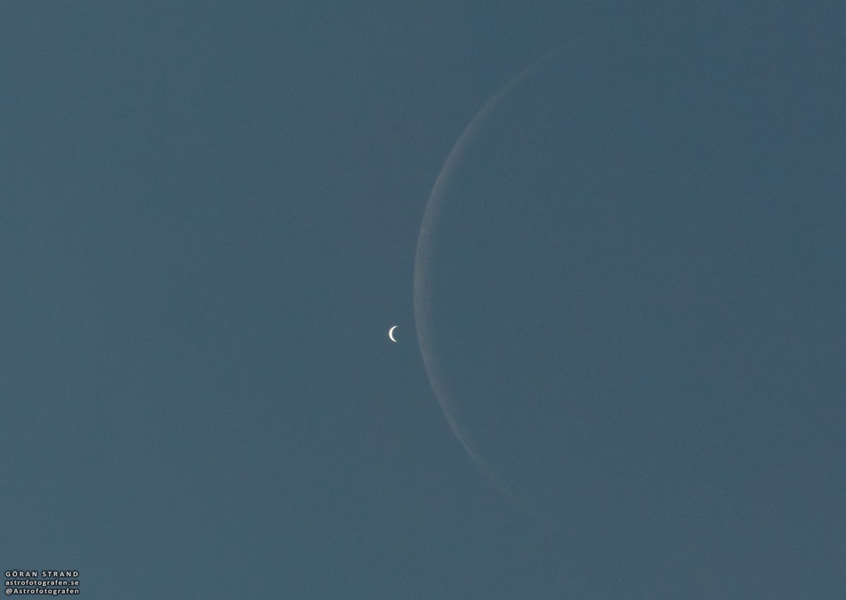 What an extremely beautiful sight in the sky this morning, a crescent planet Venus and a crescent Moon. This was truly an amazing sight to watch. Video will follow later.

Nikon D850 with Nikon AF-S 600mm f/4 D IF-ED II and Nikon AF-S TC-20E III teleconverter

#VenusMoon #Nikon