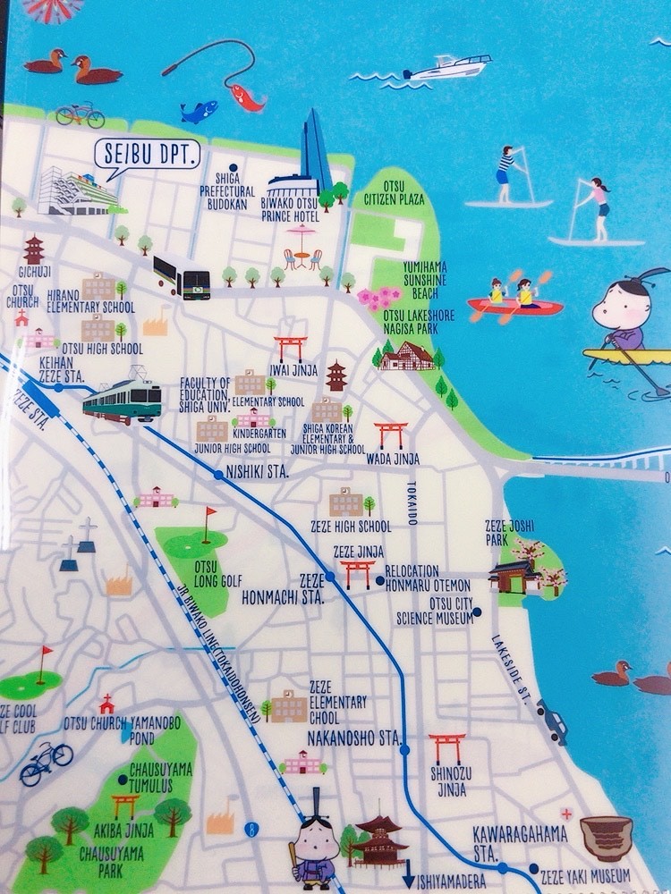 西武 そごうのショッピングサイトe デパート 旧西武大津店 西武大津店 オリジナルグッズ本日から販売 西武大津店の周辺名所をちりばめた地図をモチーフにトートバッグとクリアフォルダーを作りました おおつ光ルくん もデザインの中に 1階