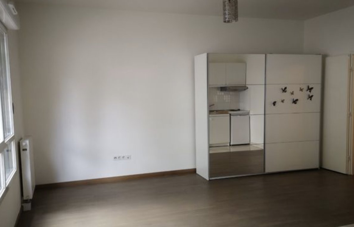 MyPinql's tweet image. 📍Studio de 38m2 disponible - Chatillon l 💰Loyer 880€ CC
⚡️Pour retrouver le bien et contacter le propriétaire⚡️
📱iPhone: bit.ly/iOS-Pinql 📱Android: bit.ly/Android-Pinql 🖥 Web : pinql.com/listing/ckbi2m… #locationappartement #Studio #gestion #proptech