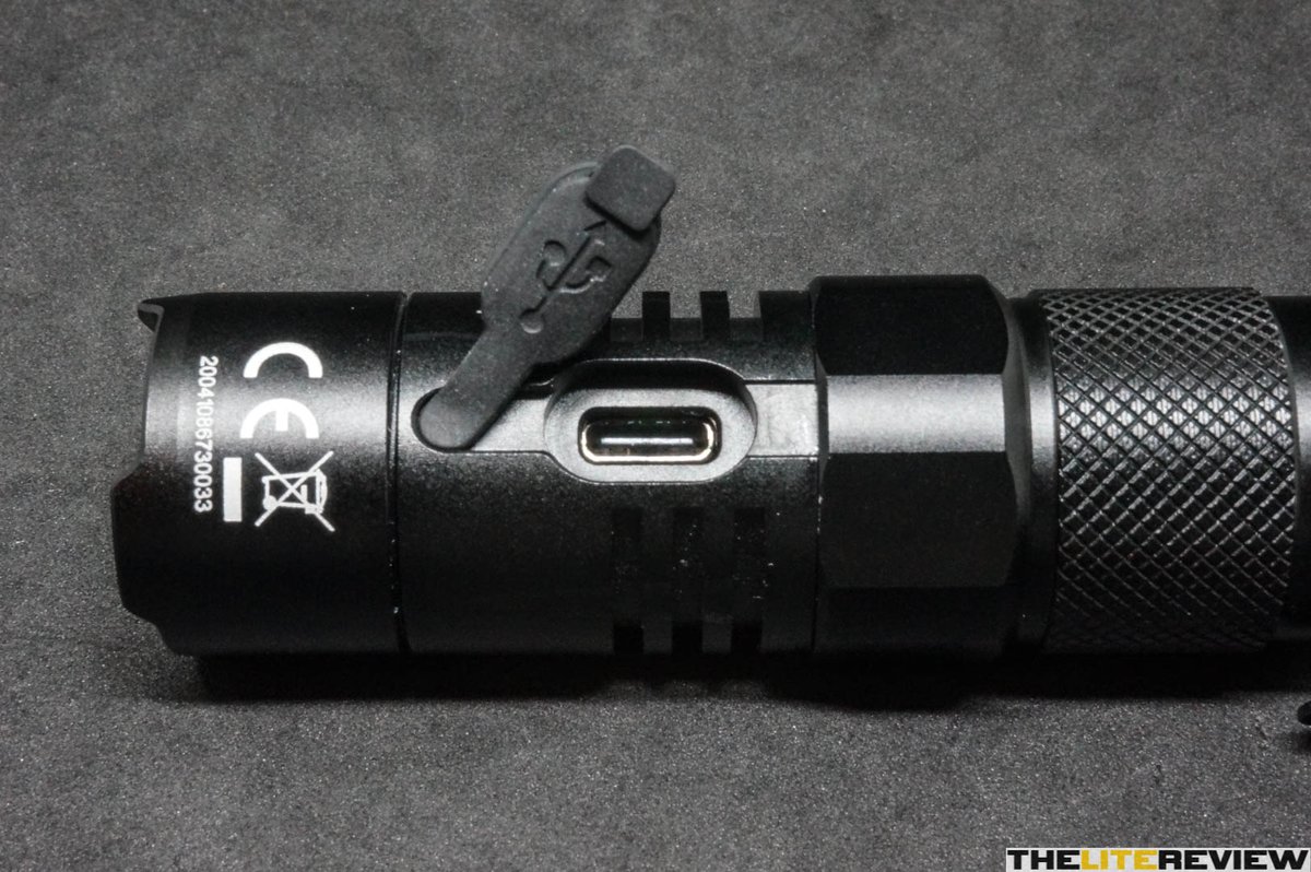 HNitecore's tweet photo. No matter when you use it for patrol duty or carry for everyday preparedness.MH12 V2 always can handle whatever situation you meet and throw the powerful performance with its premium quality.💥
-----
MH12 V2 : https://t.co/9Obxac0G5A
📷 TLR review
#NITECORE #flashlight #review https://t.co/rWZj3nx62u