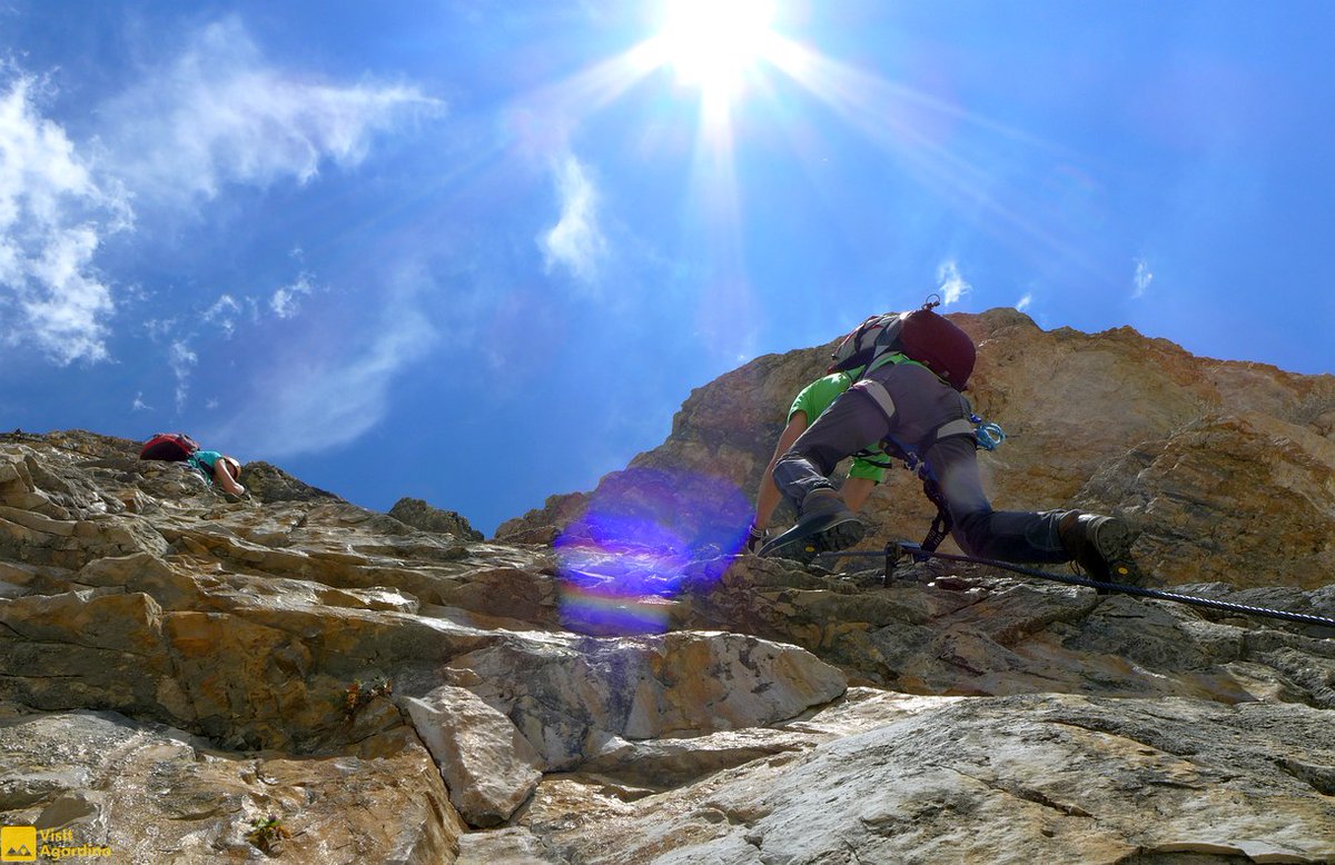 visitagordino's tweet photo. Ecco le più belle vie ferrate dell'Agordino:
https://t.co/6Gl86KQ9r6
Dal monte Agner, al Sella, dalla Marmolada alla Moiazza, sia facili che difficilissime
#agordino #trekking #vieferrate #visitagordino https://t.co/KrpNoNkRWO