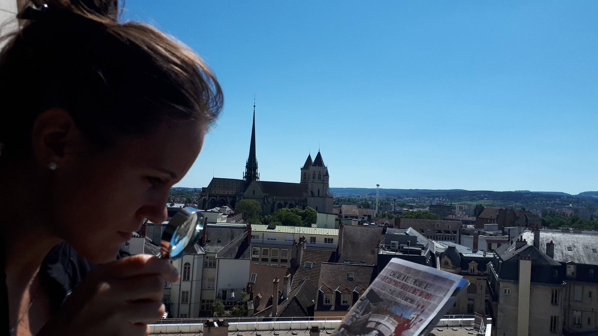 📣 J-1 Êtes-vous prêts à vous lancer sur les traces du tueur du jardin Darcy pour élucider le #mystère autour de la mort d'Alex Corton ? RDV samedi dès 10h sur la terrasse de la #brasserie La Comédie à #Dijon. Une fois le livre en poche, l'#enquête se déroule en toute autonomie😉