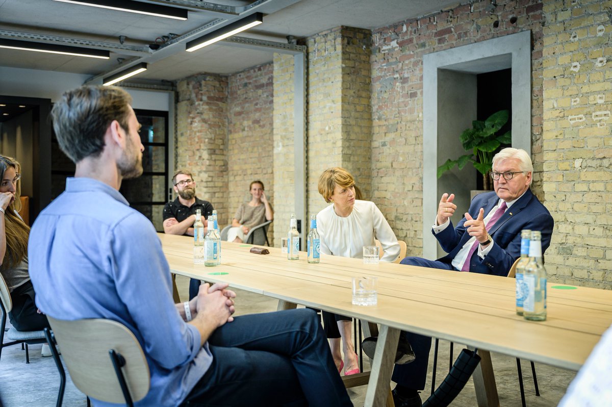 WirVsVirus tweet media