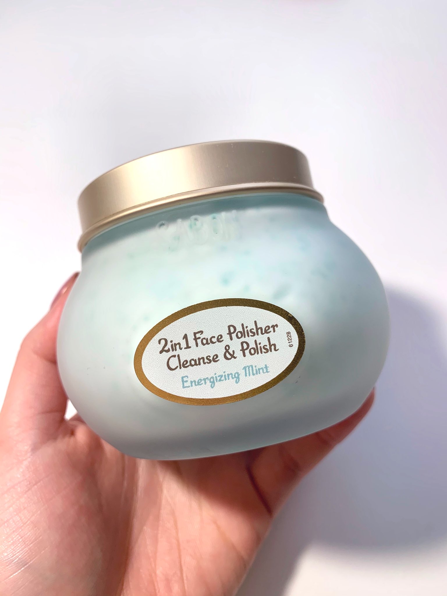 本田ユニ 毎日使える洗顔スクラブ Sabon フェイスポリッシャー 使った後の肌の触り心地が良すぎてスキンケアが数倍楽しくなった スクラブ入り洗顔料で1分程マッサージして洗い流すだけで水分油分バランスを整えて角質ケアもできるそう 本田ユニ 毎日使える洗顔スクラブ Sabon フェイスポリッシャー 使った後の肌の触り心地が良すぎてスキンケアが数倍楽しくなった スクラブ入り洗顔料で1分程マッサージして洗い流すだけで水分油分バランスを整えて角質ケアもできるそう