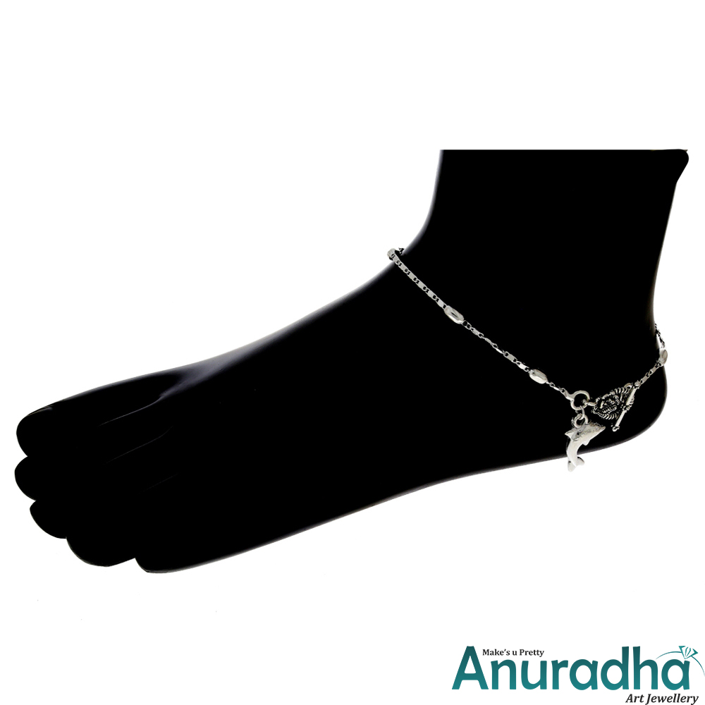 AnuradhaArts's tweet photo. Want To get trendy Look? Buy This Designer Silver Finish Payal.
Get more designs to click on this link: https://t.co/9epS15GEhh
-
-
#payal #silverpayal #latestpayal #fashionablepayal #payalonline #designerpayal #fancypayal #artificialjewellery #anuradhaartjewellery https://t.co/uQGDx9Sved
