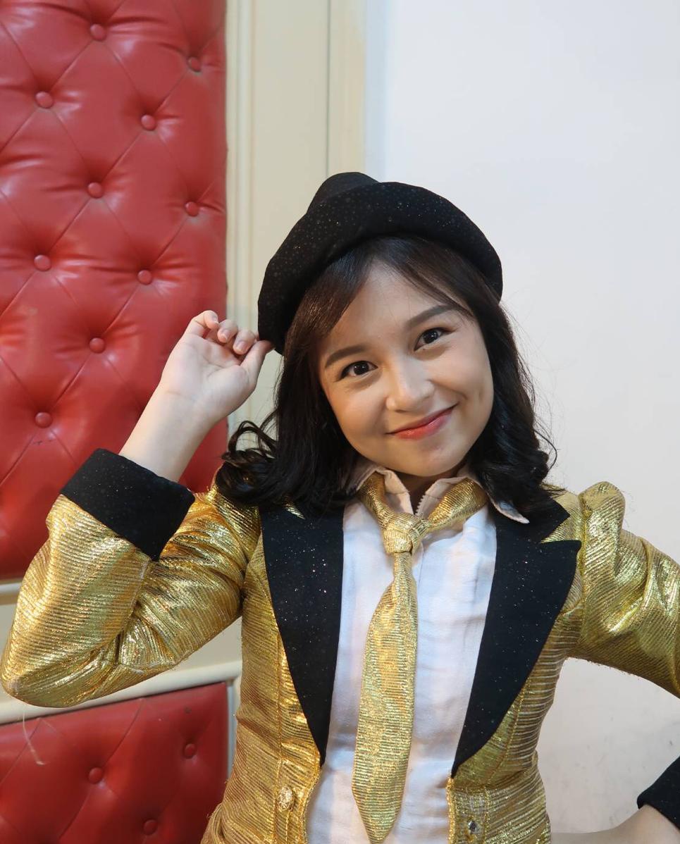 lisaadrianii's tweet photo. Glory Days lagi!! Siapa yg kangen vibe glory days juga nihhh ✨
#RCTIPlusBacktoTheaterJKT48 https://t.co/bHWuUZkCWw
