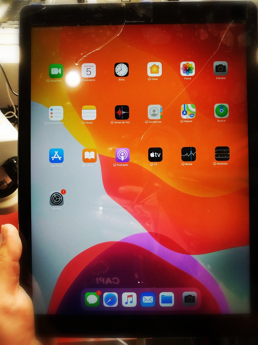 capifix's tweet photo. Cambio pantalla Ipad 12 Pro
#cambiopantalla #repararipad #ipad #pro #ipadpro #repararipadbadajoz #Badajoz https://t.co/XP8Wz3gBav
