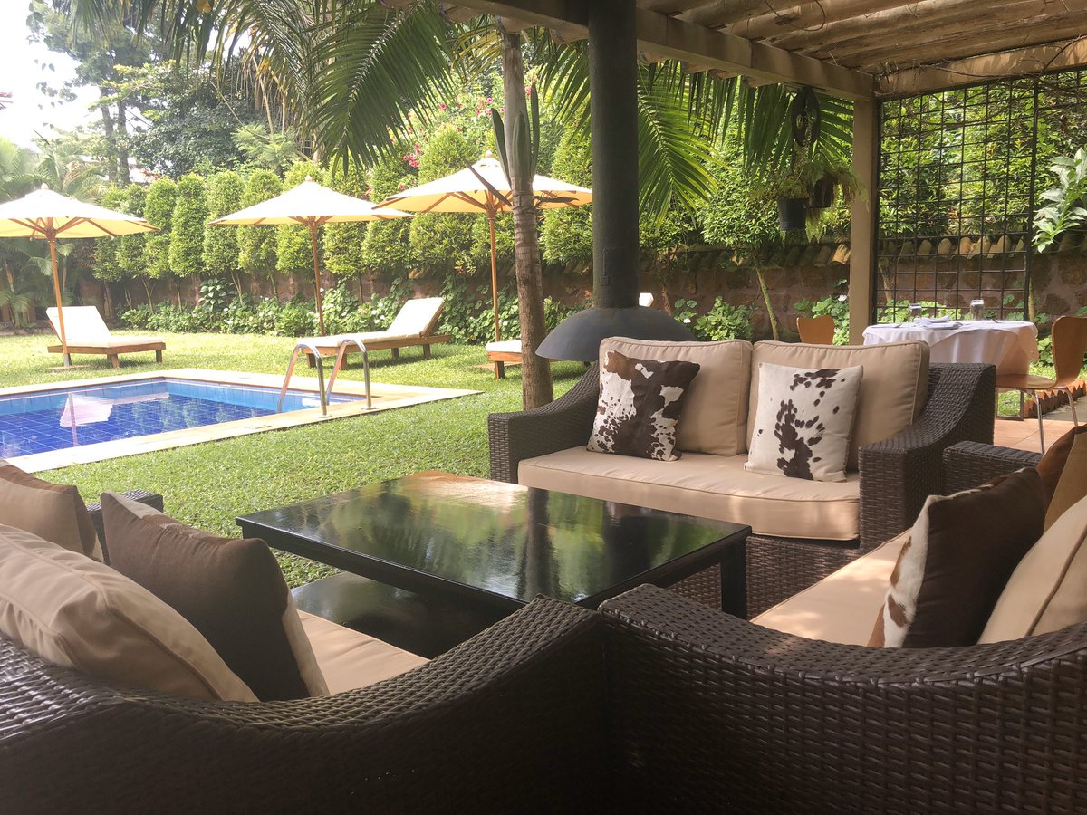 Dianapersis1's tweet photo. #Lunch by the swimmingpool @hotelnumber5ug #Entebbe #Uganda #VisitUganda https://t.co/lBLXPjzxtF