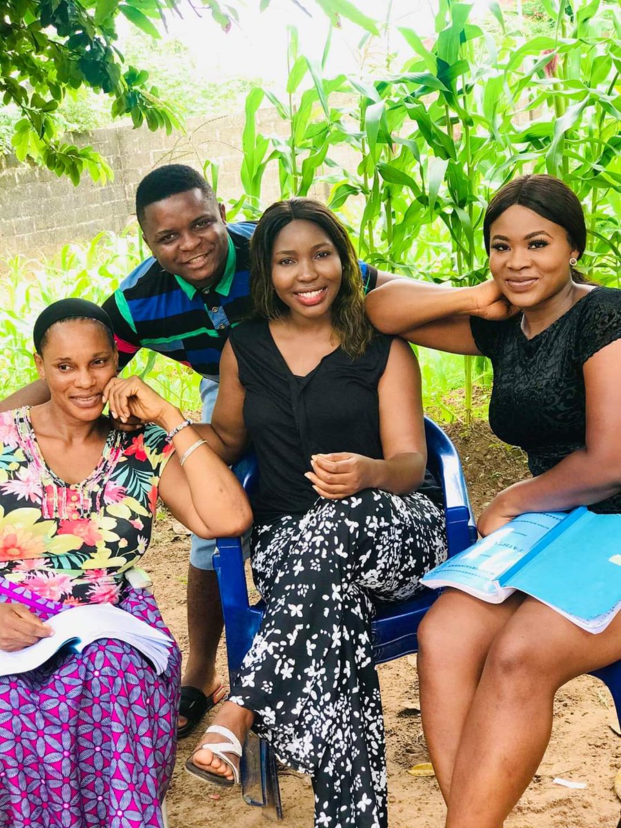 EnockDarko14's tweet image. #Setpic 📸🎬📽 MY FATHER'S WIFE #new movie coming soon!!!! bomshell fans watch out something crazy!!! another level............
___
@realzackorji @chiegealisigwe @calistaokoronkwo @marychukwuofficial 

Follow my Instagram/Facebook @enock darko