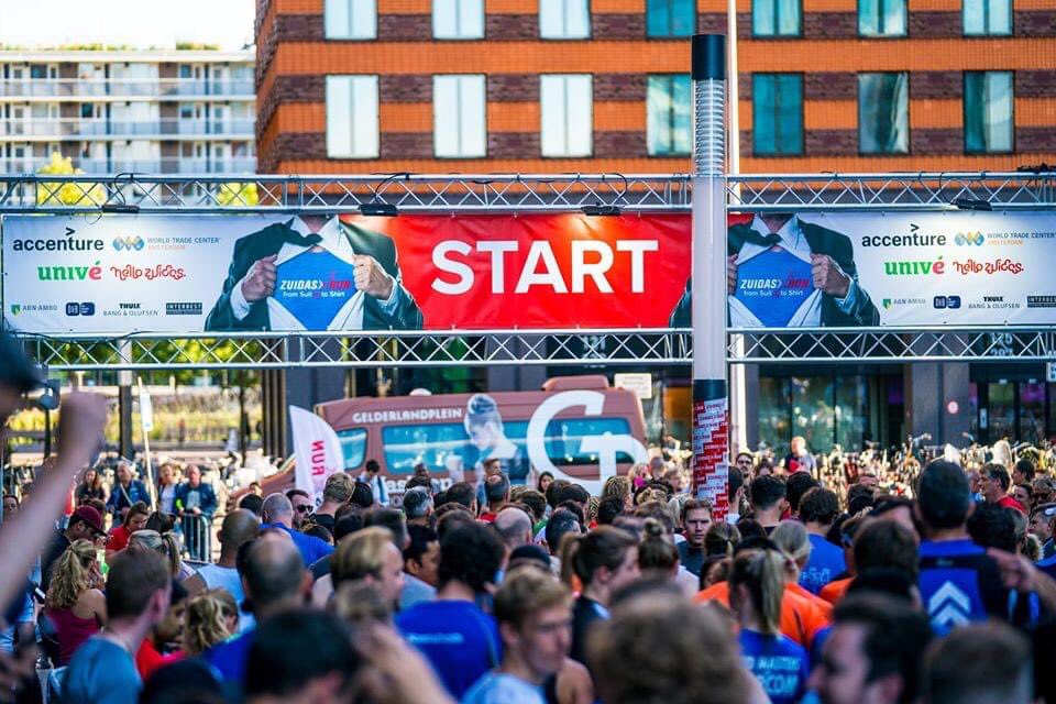 Raceday! 🏃‍♂ Vandaag zouden we met vele andere aan de start staan van de Zuidas Run. Wat was het een prachtige dag geweest om samen met elkaar over de Zuidas te rennen en na afloop te borrelen bij de afterparty! 
We hopen jullie volgend jaar weer te zien🙌 #stayhealthy
