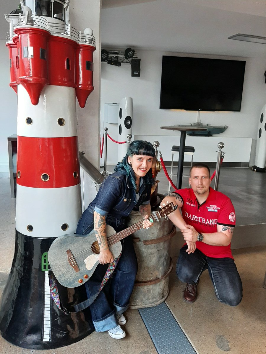 Gestern durfte ich mit Mary Vogel, der Finalistin von "The Voice of Switzerland", in Lenzburg ein tolles Interview führen.  Der Artikel erscheint im Juli in der "Fritig Zeitung". (fritig.li)
 #musik #artikel #thevoice #thevoiceofswitzerland #tvshow #TheVoice