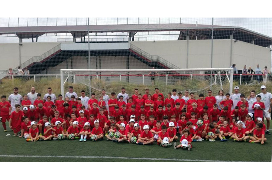 Zamora24horas's tweet photo. Suspendido el campus de fútbol Zamora Promesas Caja Rural https://t.co/219Y7CT88D @cajaruralzamora https://t.co/VgDjNZRL03