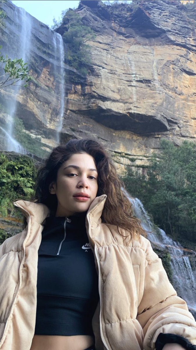 jconfam's tweet photo. gemini queen ♊️ https://t.co/iiP8R6CjUV