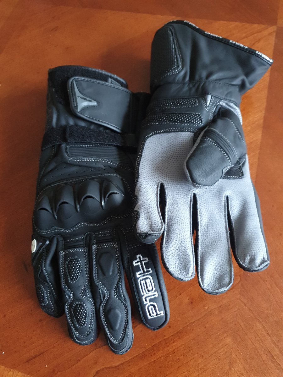 New gloves! Held Evo Thrux,  kangaroo leather and superfabric. Great protection on thos summdr rides! #triumphtiger #ride5000