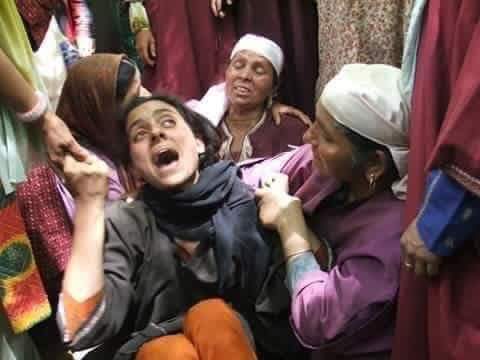Gypsy007's tweet photo. #SexualViolenceInIOK
#SexualViolenceInIOK
If world is sleeping, i am awake.
If they are silent i am vocal
Save the kashmiri girls and woman from #sexualviolance
@TheTeamPatriot https://t.co/SfWeVhDS7h https://t.co/Cd5n4aTaZJ