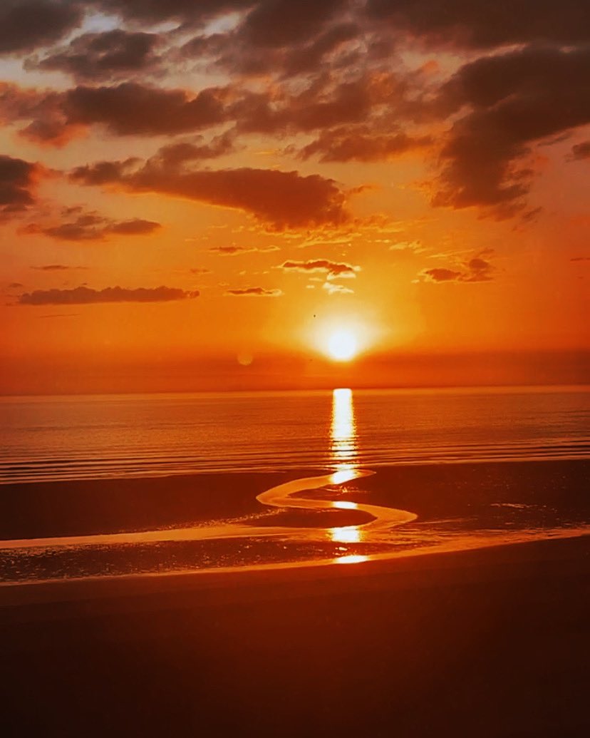 🧡💛🧡💛 Good Morning Lytham St. Anne’s, happy #Friday! #FridayFeeling
