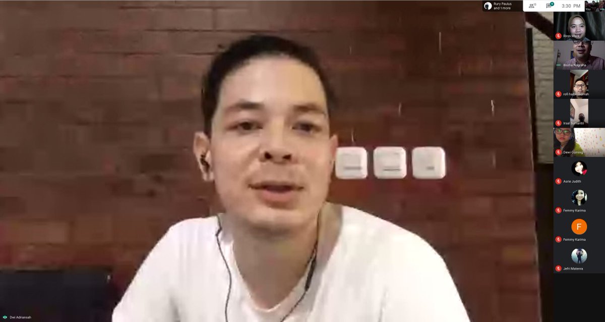 Sebagai anak lama, dibikin melek <a href="/dwiadriansah/">Dwi Adriansah</a> what twitter do, with magic , thanks buat sharingnya mas.. dan <a href="/975PLAYFM/">975PLAYFM PALEMBANG</a> yang udah ngehosting kelas tadi siang