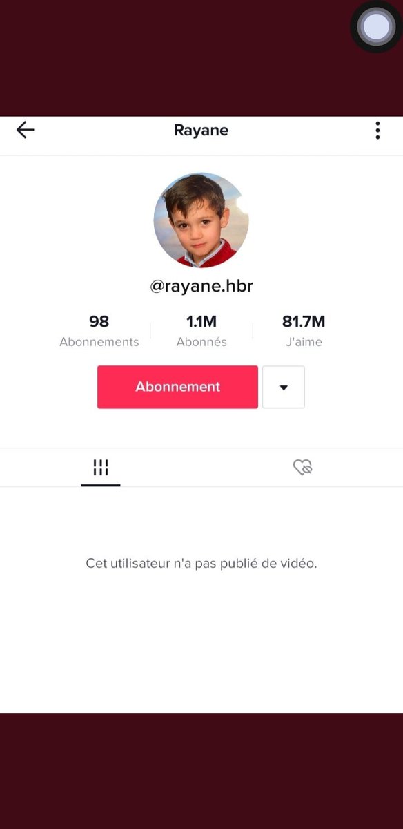 Citationmarie1's tweet photo. #Balancetontiktokeur
Le gars il a peut être violer une meuf et vous êtes fan de lui? https://t.co/ALLllFSYz5