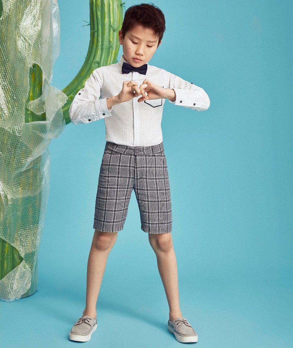 Kareli şortlar, yelekler ve papyonlar! B&amp;G erkeklerinin özel davetler için aradığı her parçanın oyuna dahil olduğu bu sezon tam anlamıyla modern ve klasik. #bgstore #bgstoreshop #modaninyasiyok #yenisezon #çocukgiyim #fashion #ss20 #indirim