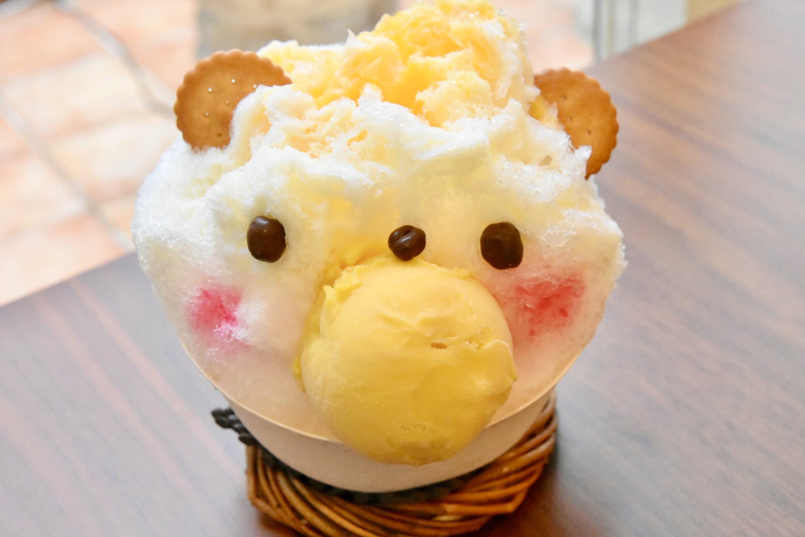 تويتر コンアモーレ 中の人 愛さん 岡山県津山市のカフェ على تويتر 6月日 土 発売 今年のかき氷は 白くま杏仁かき氷 可愛いくまさんの中に 杏仁豆腐やフルーツ 抹茶はわらび餅 が入ってます 白くま杏仁かき氷990円 アイス付きかき氷550円 キッズ