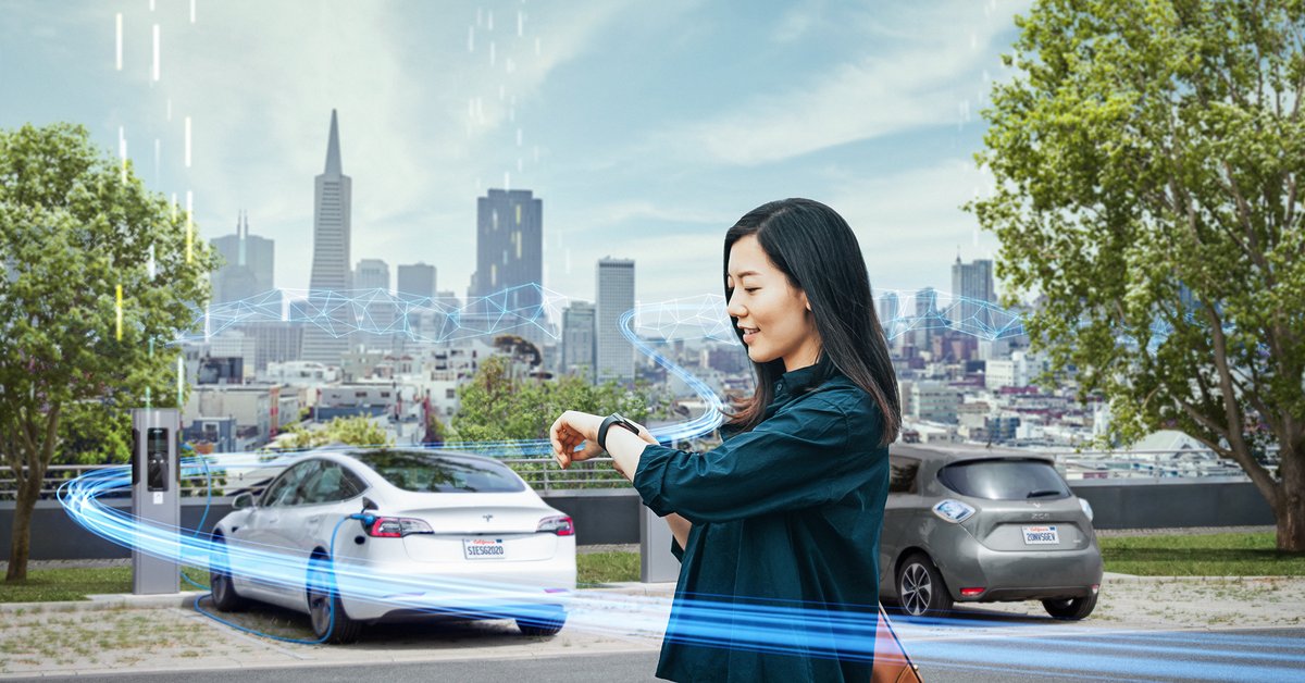 Siemens's tweet photo. Looking back on 4οΈβ£ exciting days with engaging discussions about #GridEdgeSolutions ππ±β‘ THANK YOU to everyone who joined our #GridEdgeSummit and to our experts for their innovative insights to #eMobilityCharging, #RenewableIntegration and #EnergySolutions and #Services π‘