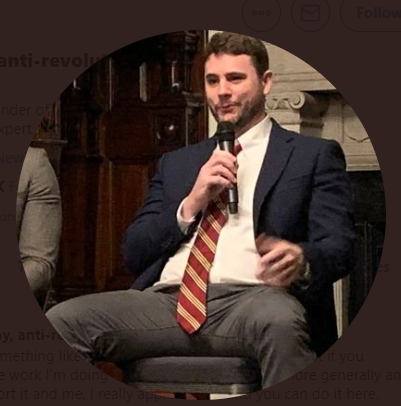 The reactions here from Lindsay and his followers are something I may return to; bad-faith discourse fascinates me & it's rare to see such an intact specimen.But for now I must point out—and this actually is important—that this is the image he chose to represent himself.