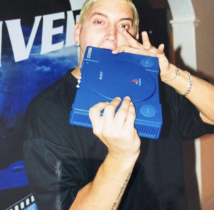 ps_memories's tweet photo. Eminem with a blue #ps1 https://t.co/YqHm53YZgG