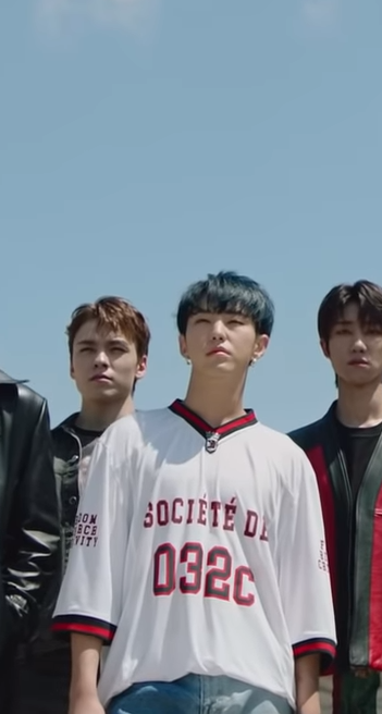 hoshi⭐︎ 200618 #HOSHI wore 032c LoveSexDreams 