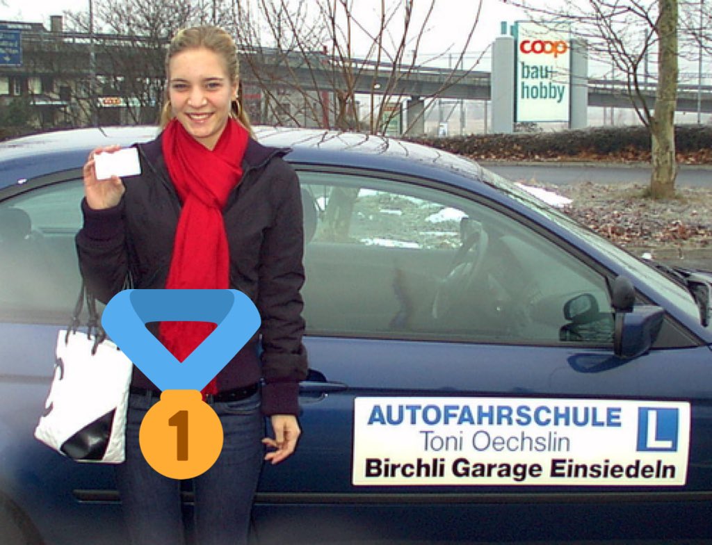 Fahrschule8840's tweet photo. @OechslinT Fahrschule Oechslin gratuliert zur bestandenen Fahrprüfung 🥂🍾#fahrschuleoechslin,
fahrschule, autofahrschule, einsiedeln,wollerau, alpthal,unteriberg,
https://t.co/lenEB7ayqP ☎️ 079 406 85 48. Unsere Erfahrung Ihr Gewinn. @Fahrschule8840 https://t.co/3wUkxrNkn5 https://t.co/08D5ztrMnD