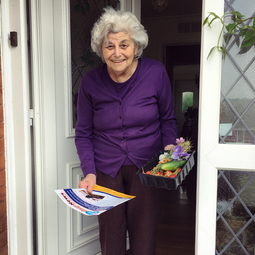 AgeUKexeter's tweet photo. Denise was delighted to receive her delivery of Budding Friends allotment produce and DEEP magazine on Friday. @DevonCC #exeter #devon #olderpeoplematter #aguk #endloneliness https://t.co/CB8TVGPYrq