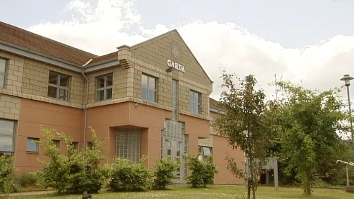 CllrEoinOBroin's tweet image. A book of condolence has been opened in the Clondalkin, Ballyfermot and Rathcoole Garda Stations for any member of the public who wish to offer their condolences to the family, friends and colleagues of Detective Garda Colm Horkan. Ar dheis Dé go raibh a anam.