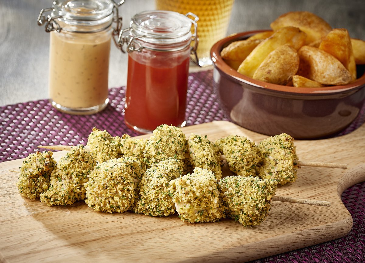 LucasIngredient's tweet photo. ... Don't just think chicken - it's great on other meats, croquettes, fish and veggies too. You can make something special from the simplest ingredients to feed the whole family at home.
https://t.co/necT1K5HHF
#EasicoatCoaters #EatOutatHome #StayatHomeMenu #GarlicandHerbCoater https://t.co/kWofVdQng9