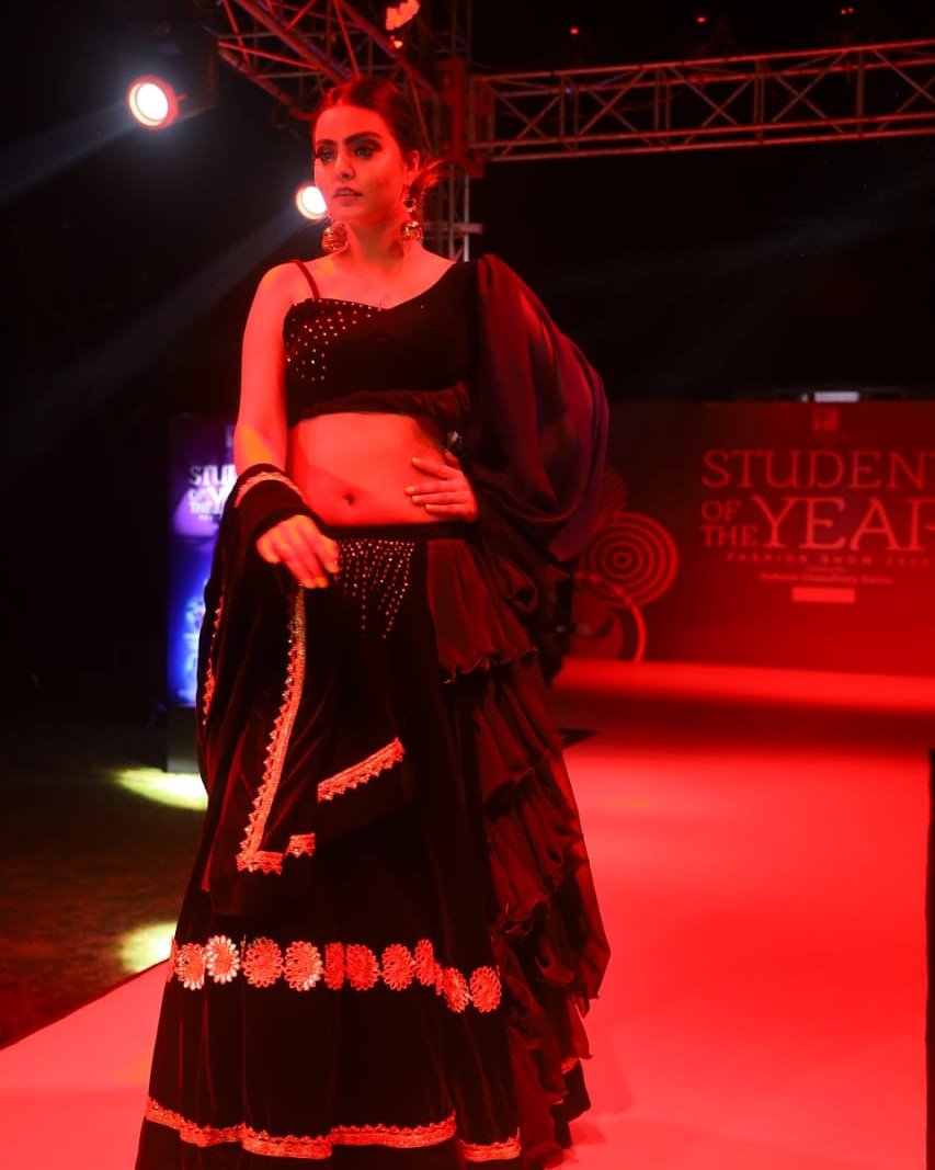 imKpProductions's tweet photo. Follow us on Instagram: https://t.co/4ZOOq9iLkS
#Model #Fashionmodel #Topmodel #Runwaymodel #Citymodel #Fashionblogger #Modelling #Modelslife #Modelpose #modelshoot #Modelssearch #Modelsmanagement #Shoot #Shootlife #Instamodel #Viral #Trending #Follow #Pr #kpproductions #Jaipur https://t.co/u0IWLbuitv