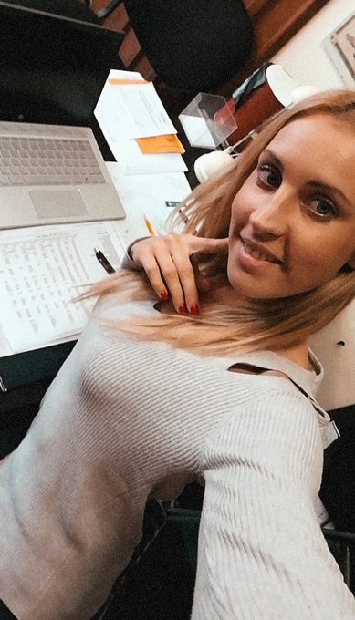 #working #office #assistant #paper #laptop ❤🤗 https://t.co/JkW4GdulYI<a href="/tag/working"class="tags">#working</a><a href="/tag/office"class="tags">#office</a><a href="/tag/assistant"class="tags">#assistant</a><a href="/tag/paper"class="tags">#paper</a><a href="/tag/laptop"class="tags">#laptop</a>