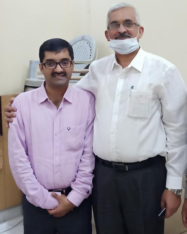 KumarSuvrath's tweet image. ದಕ್ಷಿಣ ಕನ್ನಡ ಜಿಲ್ಲಾ  ಬಿಜೆಪಿಯ ಮಾಜೀ ಅಧ್ಯಕ್ಷರೂ, ಸಮರ್ಥವಾಗಿ ಪಕ್ಷವನ್ನು ಮುನ್ನಡೆಸಿದ್ದ ಹಿರಿಯ ನಾಯಕರೂ ಇದೀಗ ಕರ್ನಾಟಕ ವಿಧಾನ ಪರಿಷತ್ತಿಗೆ ಬಿಜೆಪಿಯಿಂದ  ಆಯ್ಕೆಯಾದ ಪ್ರತಾಪ್ ಸಿಂಹ ನಾಯಕ್ ರನ್ನು ವಿಧಾನಸೌದದಲ್ಲಿ ಭೇಟಿಮಾಡಿ ಅಭಿನಂದನೆ ಸಲ್ಲಿಸಿದೆನು.