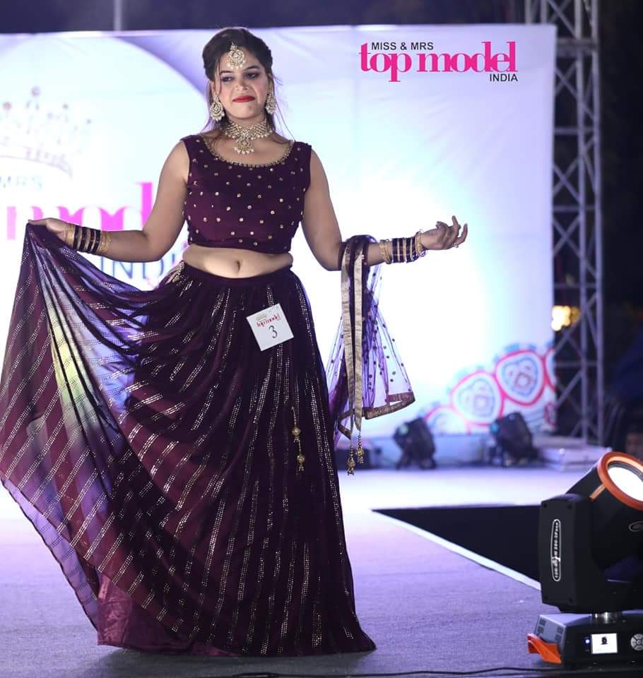 imKpProductions's tweet photo. MMT Model India 2019.💃📸
Follow us on Instagram: https://t.co/4ZOOq9iLkS
#Model #Fashionmodel #Topmodel #Runwaymodel #Citymodel #Fashionblogger #Modelling #Modelslife #Modelpose #modelshoot #Modelssearch #Modelsmanagement #Viral #Trending #Follow #Pr #kpproductions #Jaipur https://t.co/ughuPhao3h