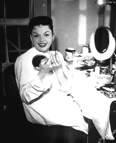 A good friend of 20 years who shared her memories of #JudyGarland so genero...