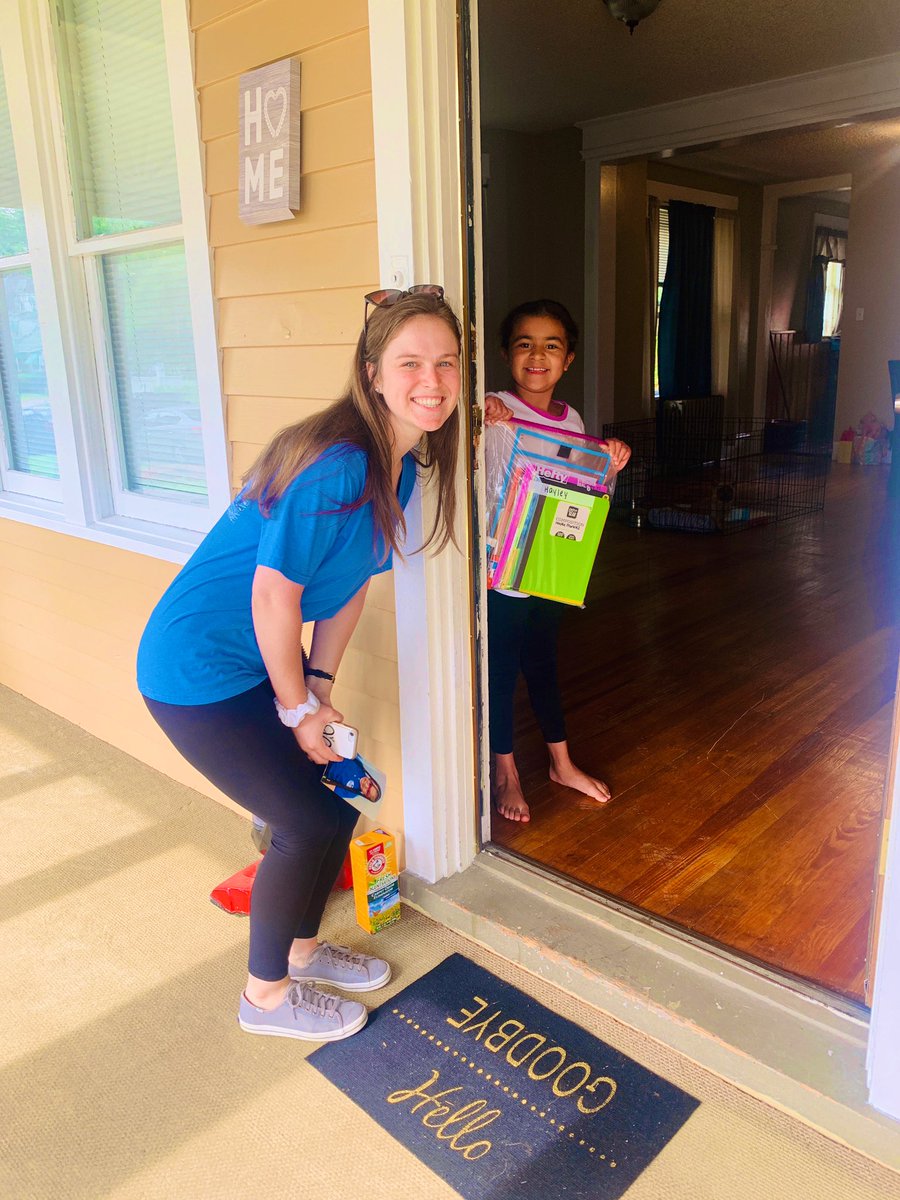 SindoniRachel's tweet photo. After a very hard few months, we spent the day delivering summer supplies and smiles. There are brighter days ahead, see you again soon 🤩💚 https://t.co/MaPHEFnRhD