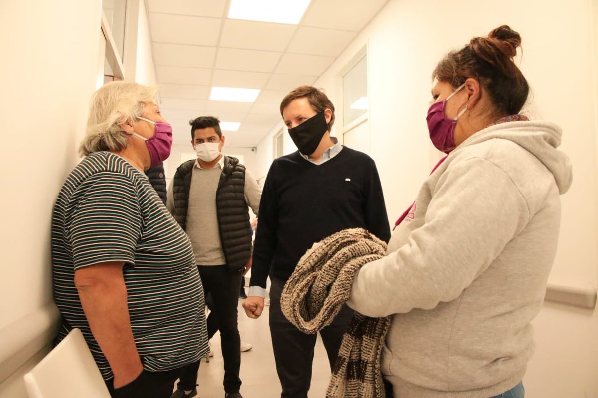 jaimemendezh's tweet photo. Con @agussimone visitamos recién el nuevo centro de salud 29 de septiembre, en Santa Brígida, que ya funciona hace dos semanas @DrFLambert #RedAmba @BAProvincia #SanMiguel https://t.co/7HwcfOVgWn