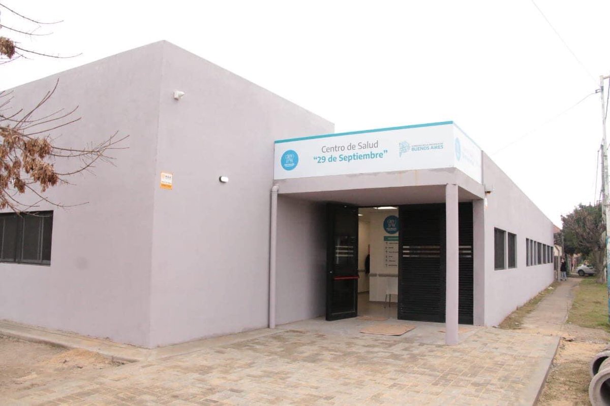jaimemendezh's tweet photo. Con @agussimone visitamos recién el nuevo centro de salud 29 de septiembre, en Santa Brígida, que ya funciona hace dos semanas @DrFLambert #RedAmba @BAProvincia #SanMiguel https://t.co/7HwcfOVgWn