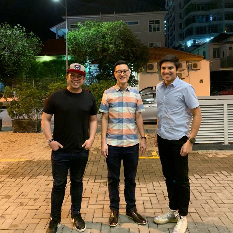 zairilkj's tweet photo. It's hard to trust people in political circles. But these are two that I trust wholeheartedly. #setiakawan bersama @scheekeong @SyedSaddiq https://t.co/tEnkTe1v46