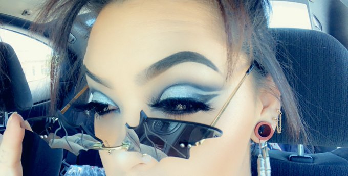 Played with @JeffreeStar #crematedpalette  and I&rsquo;m beyond shook!!! I can&rsquo;t get over the colors‼️ I hope<a href="/tag/crematedpalette"class="tags">#crematedpalette</a>