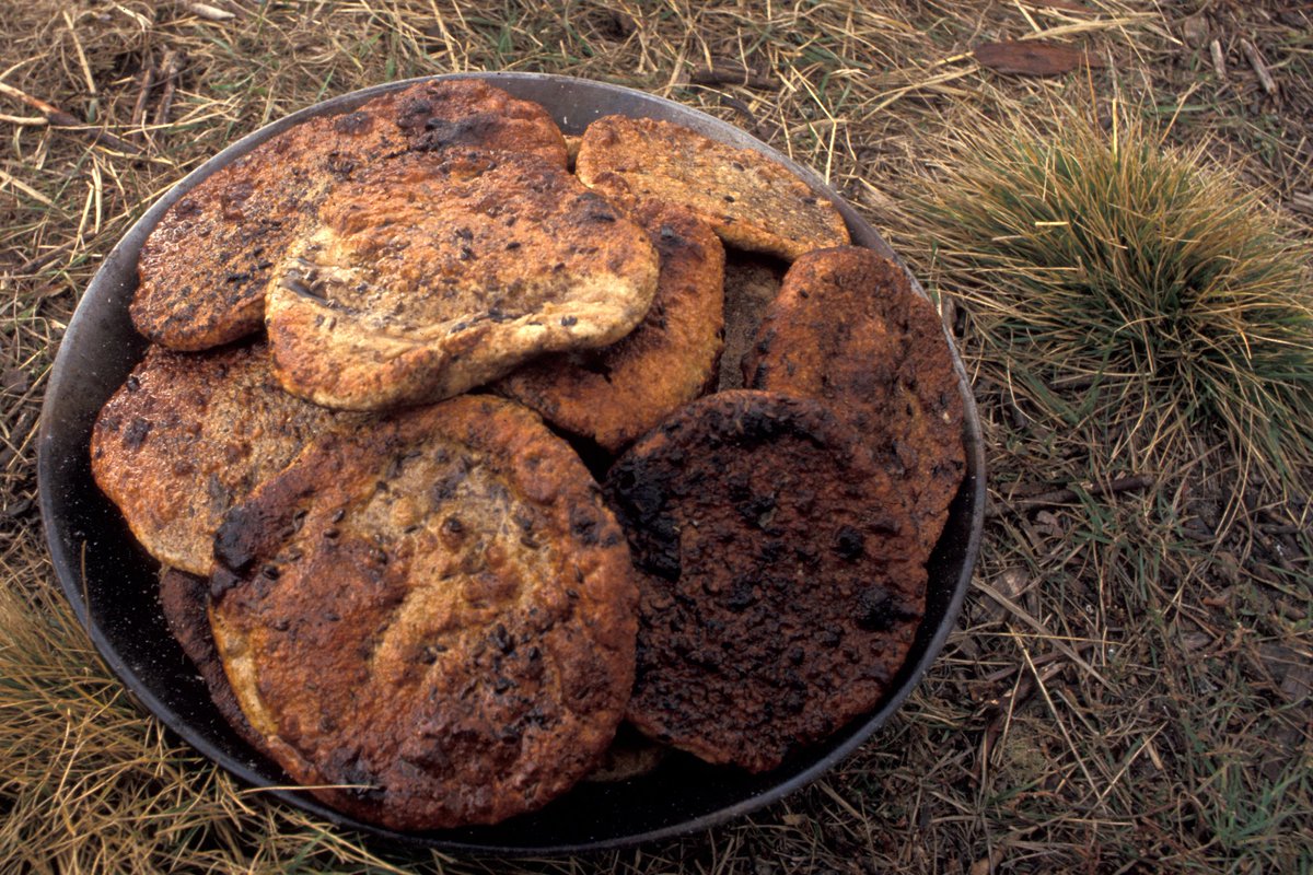 CanMusHistory's tweet photo. Frybread, or bannock, is a more recent manifestation of long-enduring Indigenous traditions of making bread from locally available ingredients.
Follow this recipe to make some for yourself. https://t.co/7WZpsCIuZK
#NIPDCanada #IndigenousHistoryMonth https://t.co/IdIYPkKigX