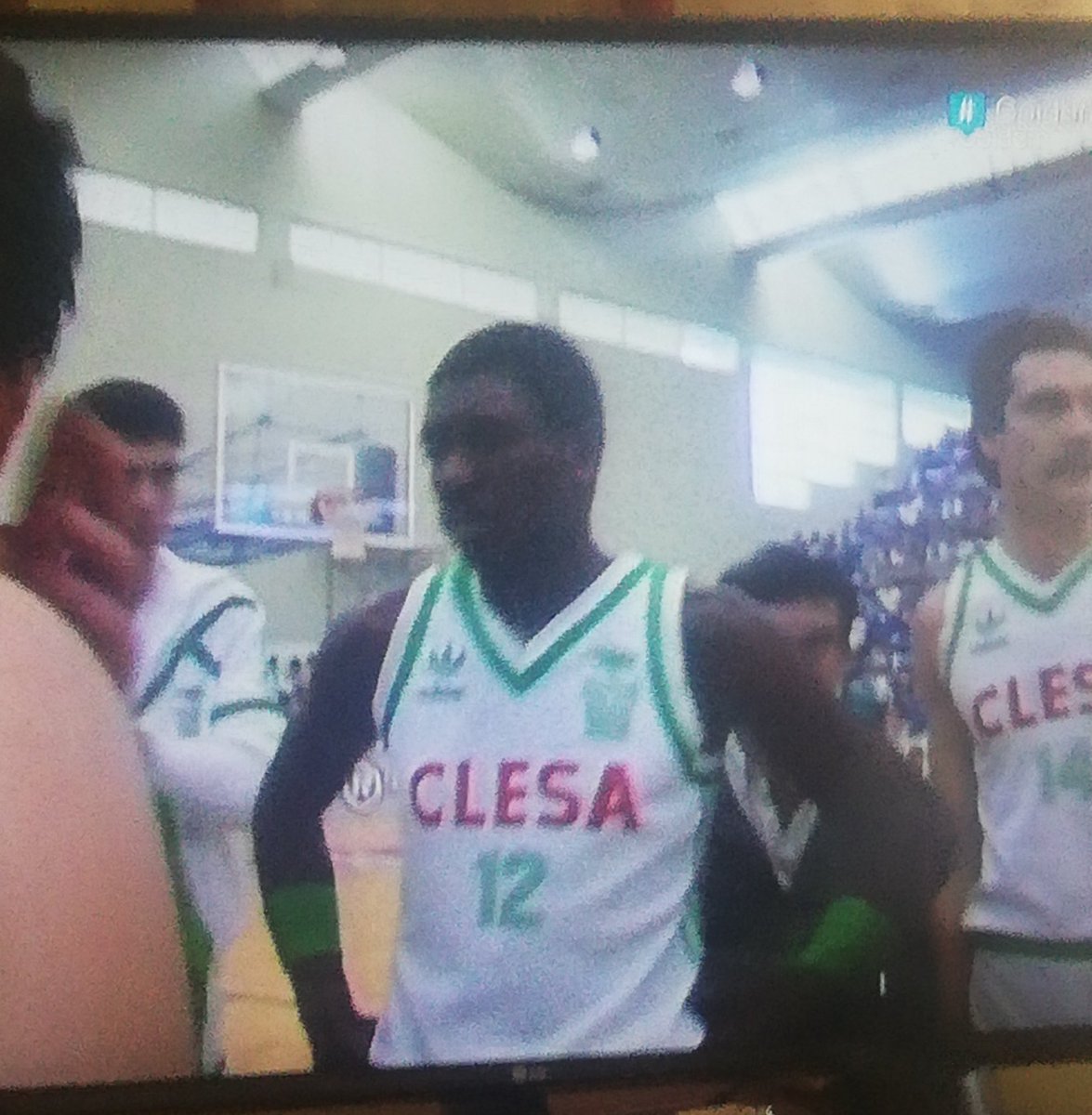 ElrojoRackham's tweet photo. BA LON CES TO #OARFerrol @FCBbasket #amalata @elfarodemeiras #natedavis #aller #saldaña #solozabal #epi @EnXogo_tvG2 🏀🏀🏀🏀🏀🏀🏀 https://t.co/yUQJ3rHsUh
