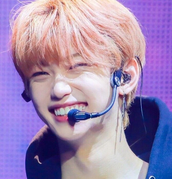 felix smile : a thread (he also gets younger as you scroll) reply & RT with felix smile & felix sunshine