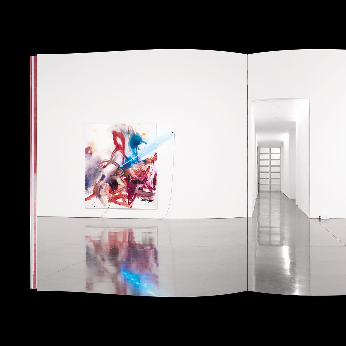 Gagosian's tweet image. #GagosianSpotlight: “Mary Weatherford: I’ve Seen Gray Whales Go By” is now available for online reading through July 16: on.gagosian.com/JqyndNi

For our new series #FromTheLibrary, we&apos;re making Gagosian titles available online. Keep an eye out for upcoming posts.